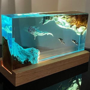 Whale Shark Cube Resin Lamp, Home Decor, Personalized Gifts, Halloween Gifts, Christmas Gifts, Handmade Gifts for Kids, Divers Crafts